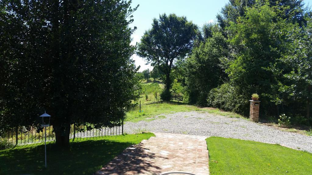 Villa Cascina Rollone Rocchetta Tanaro Esterno foto